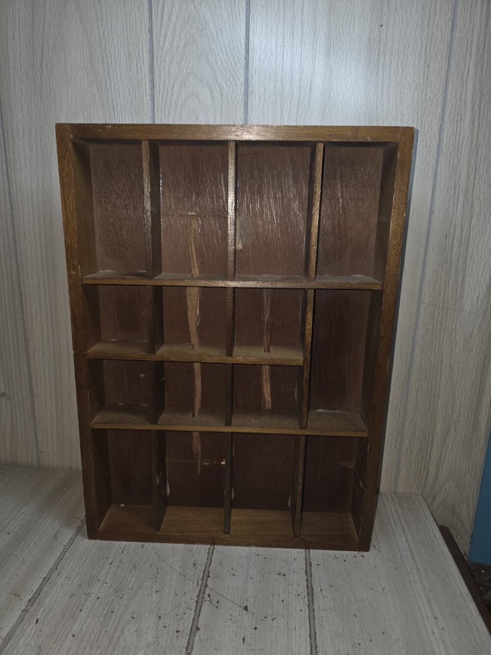 Vtg Wooden Miniatures Trinket Shelf Display Shadowbox Wall Hang 16x12 READ